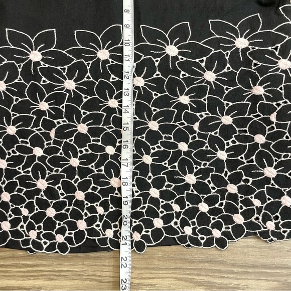 Mac & Jac Y2K Black Floral Embroidered Straight Knee Length Skirt - Picture 9 of 11